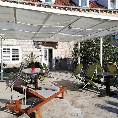 Apartmani Stones Sutivan I Bagian luar foto
