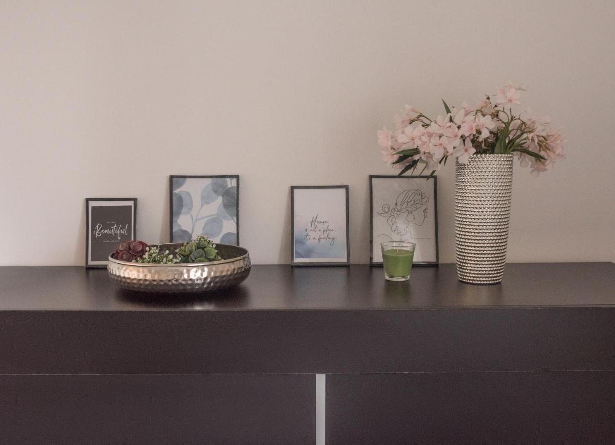 Apartmani Stones Sutivan I Bagian luar foto