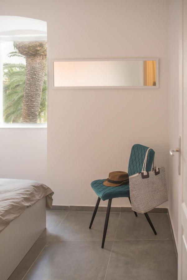 Apartmani Stones Sutivan I Bagian luar foto