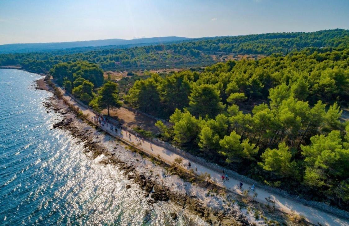 Apartmani Stones Sutivan I Bagian luar foto