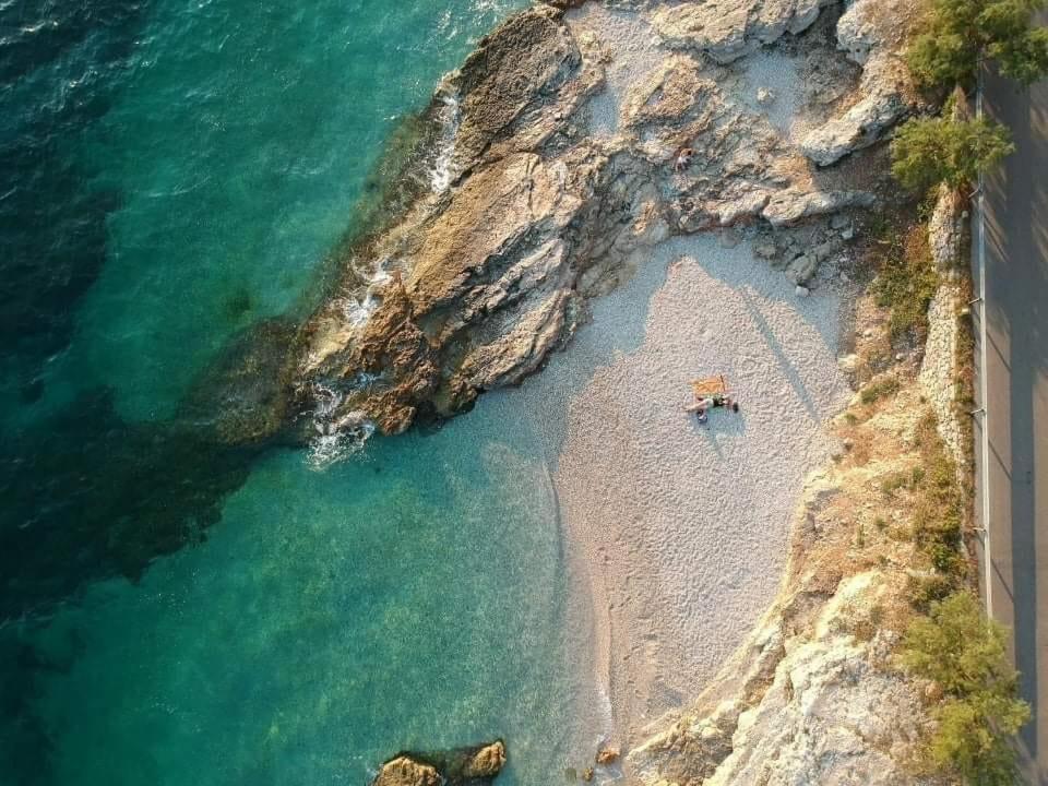 Apartmani Stones Sutivan I Bagian luar foto