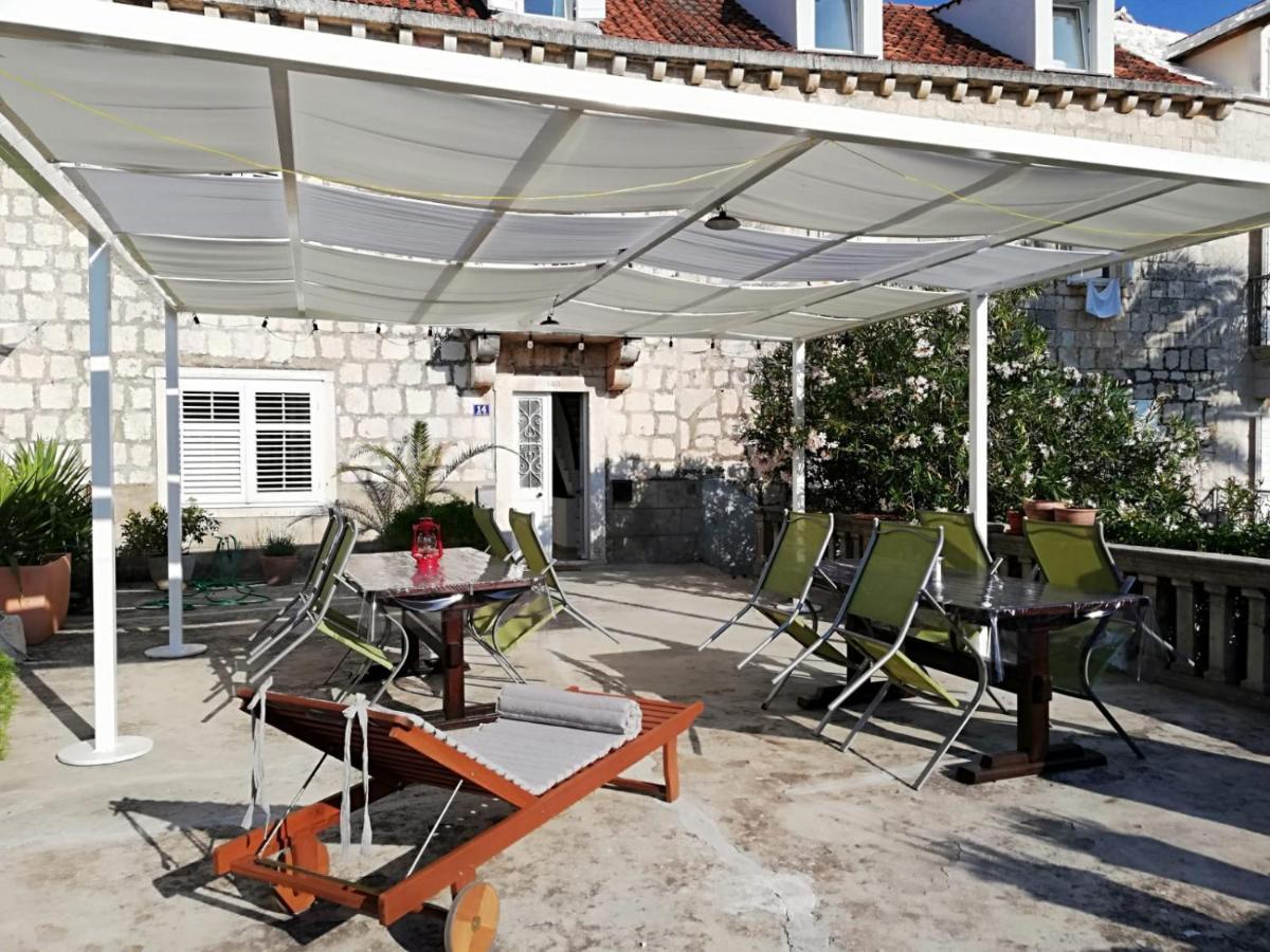 Apartmani Stones Sutivan I Bagian luar foto